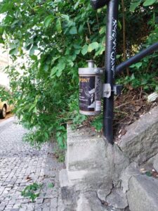 Bertramka (na schodech z ulice Mozartova do parku Mrázovka)