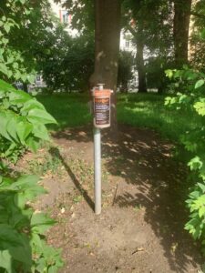 Karlovo náměstí – střed (poblíž tram. zast. Novoměstská radnice)